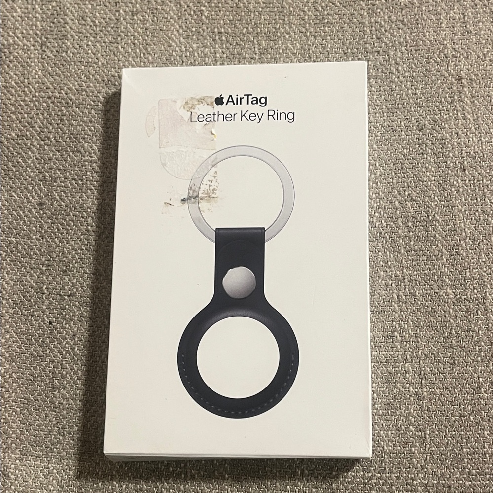 AirTag leather key ring